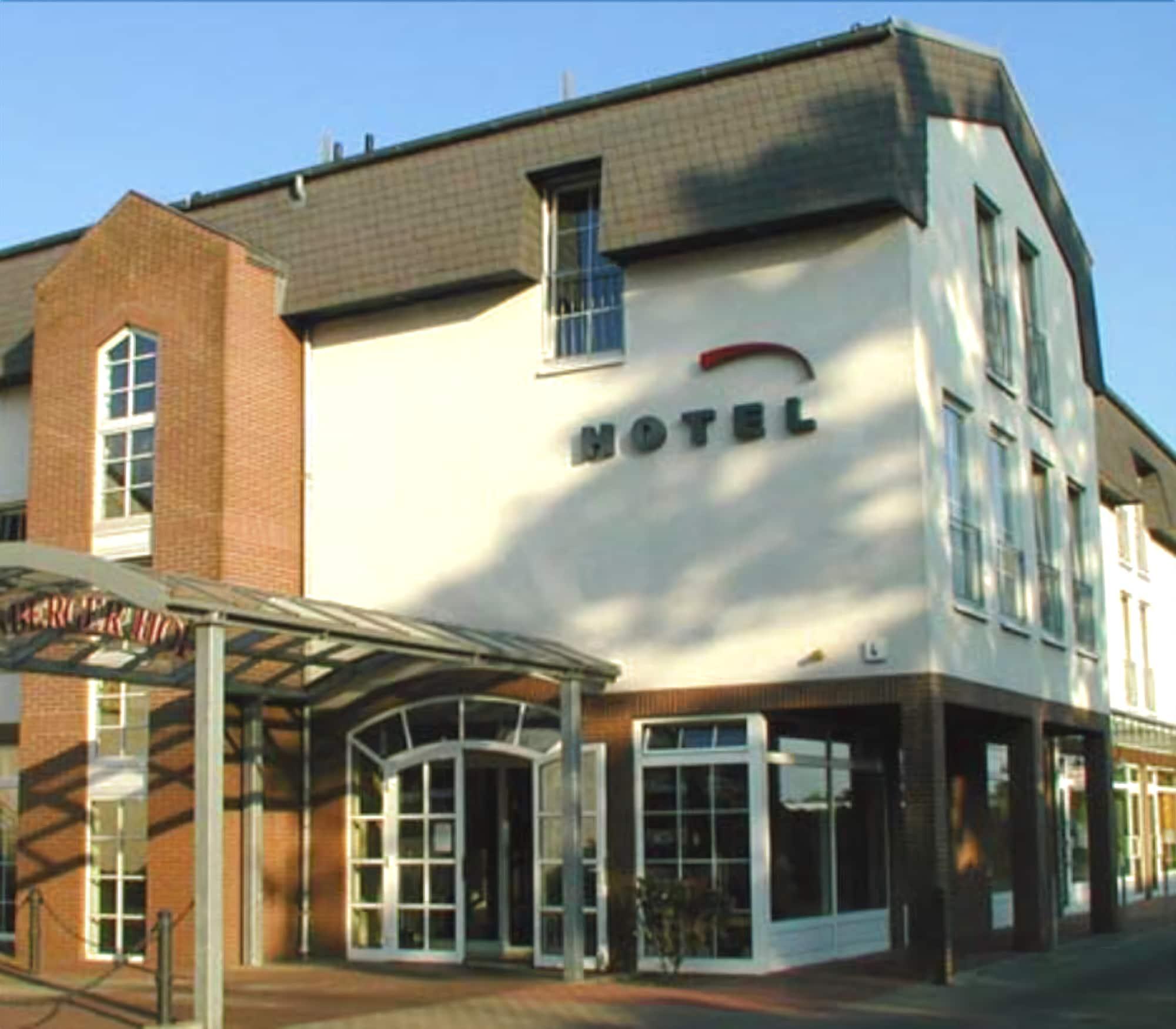 Hotel Lindenberger Hof Ahrensfelde Bagian luar foto