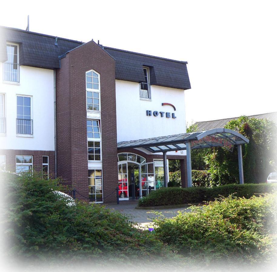 Hotel Lindenberger Hof Ahrensfelde Bagian luar foto
